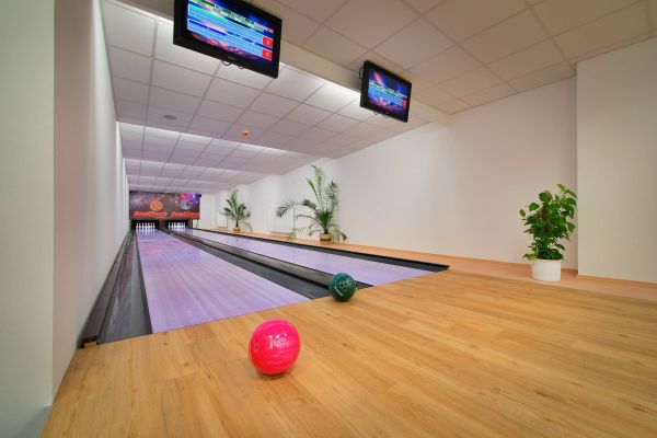 Bowling (2)